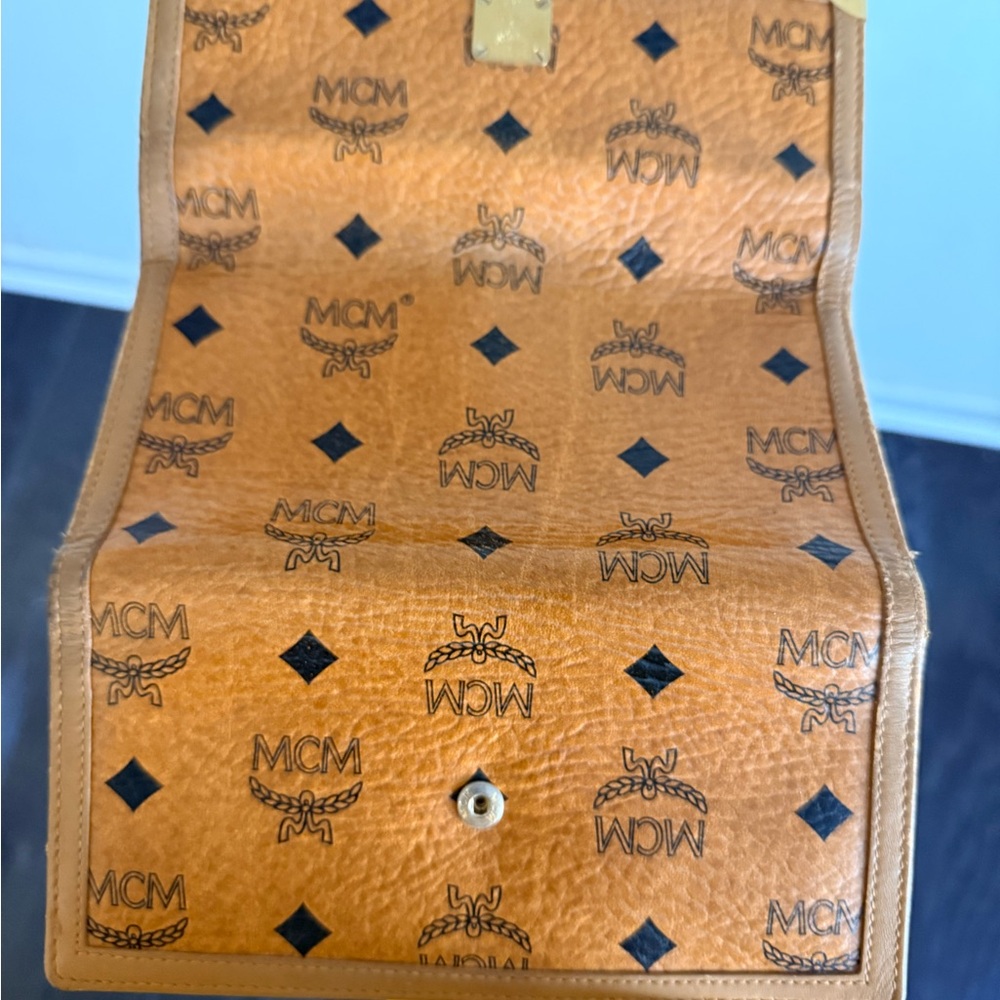 MCM Cognac Visetos Wallet - Picture 11 of 11